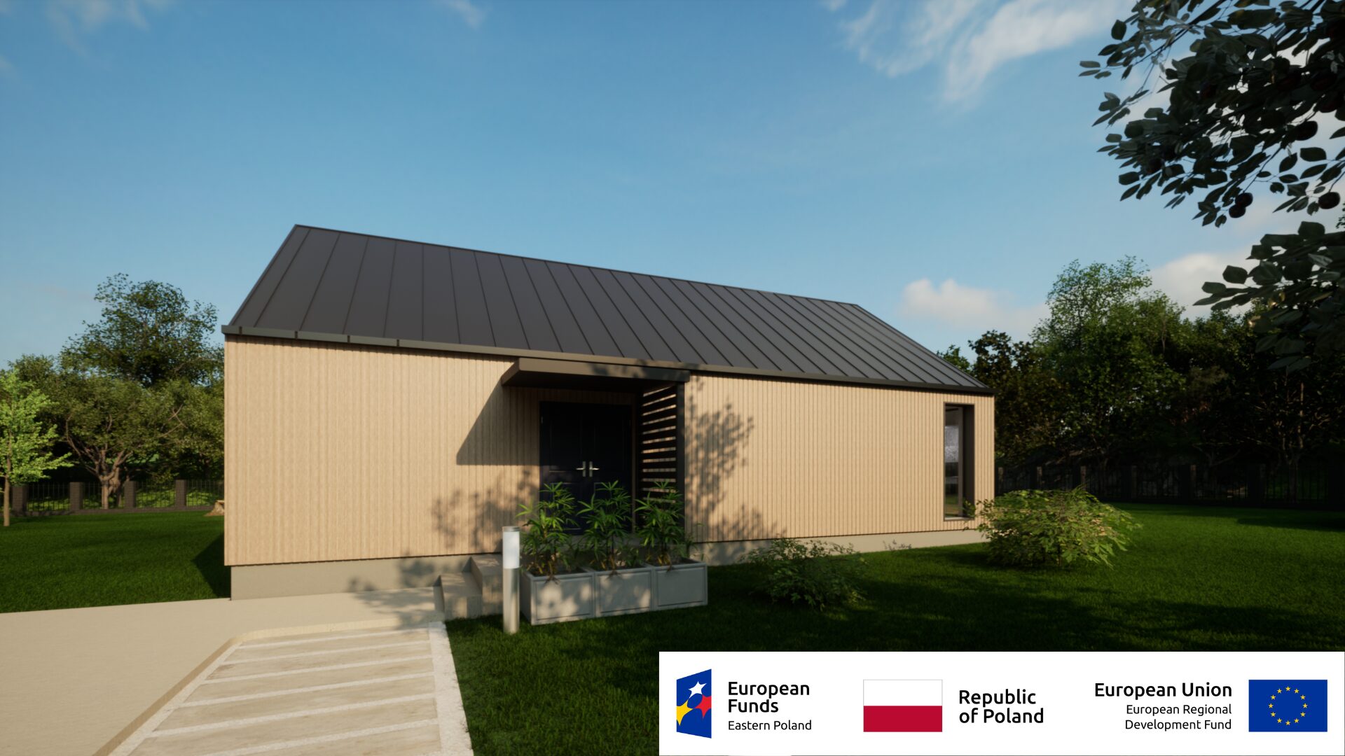 Nowoczesny dom o drewnianej elewacji na tle zielonego ogrodu, współfinansowany przez Fundusze Europejskie.